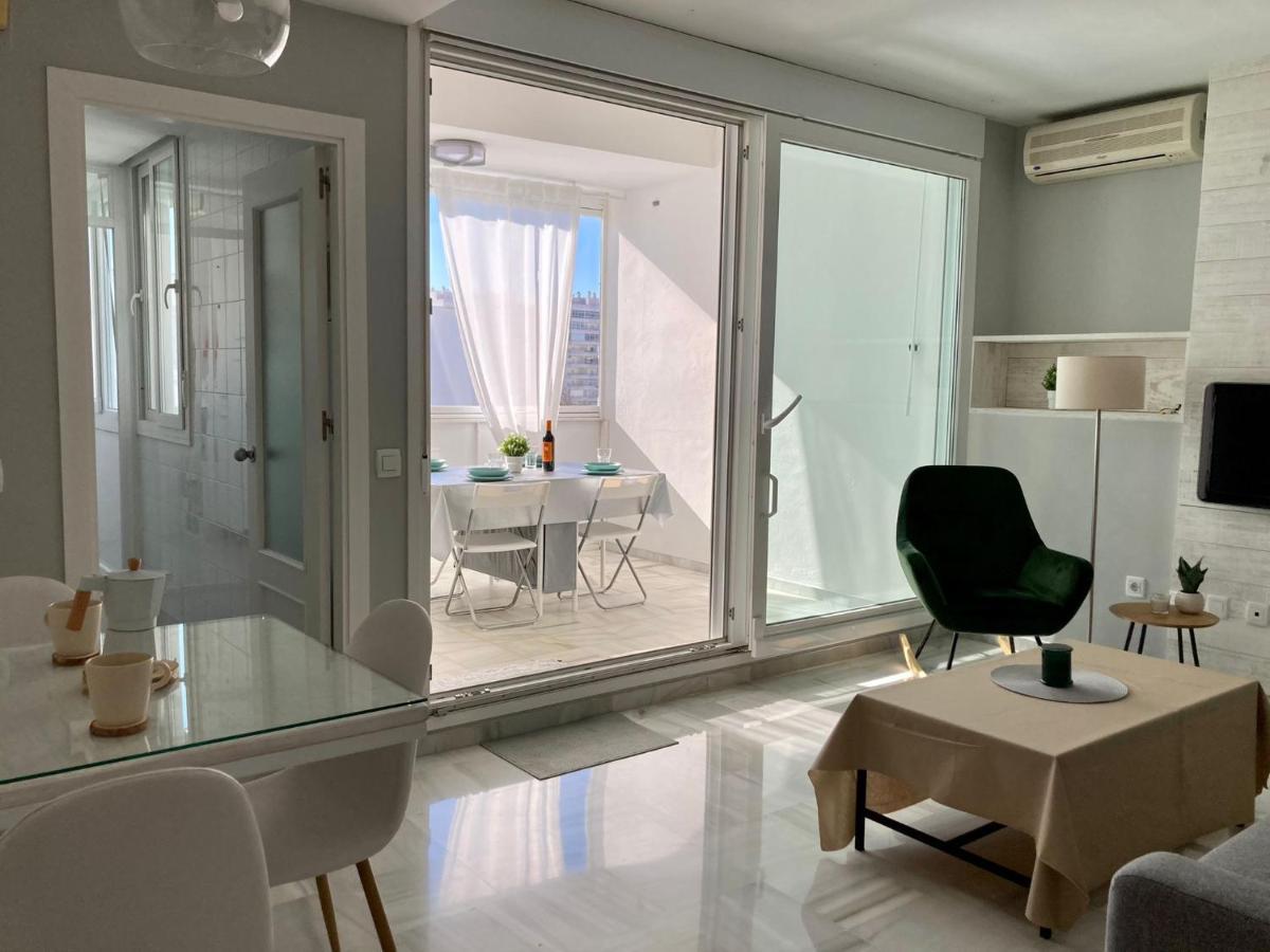 Atico Valdelagrana Playa - Aire Acondicionado Y Piscina Apartment El Puerto de Santa Maria Luaran gambar